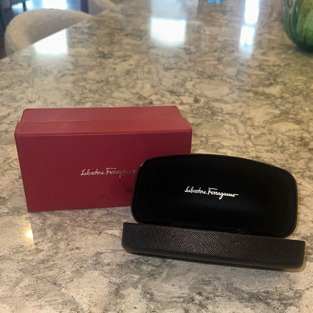 🖤 Salvatore Ferragamo Sunglasses Case & Gift Box Set